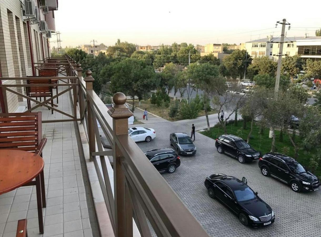 Hotel Afrosiyob Qarshi Eksteriør billede
